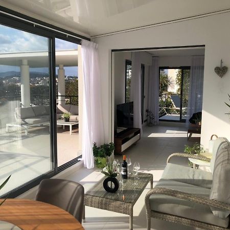 Appartement Montfleury, 2 Terrasses, 2 Chambres , 2 Sdb , Pkg Prive Piscine, 15 Min Walk To Croisette Beach And Palais Des Festivals Кан Екстериор снимка