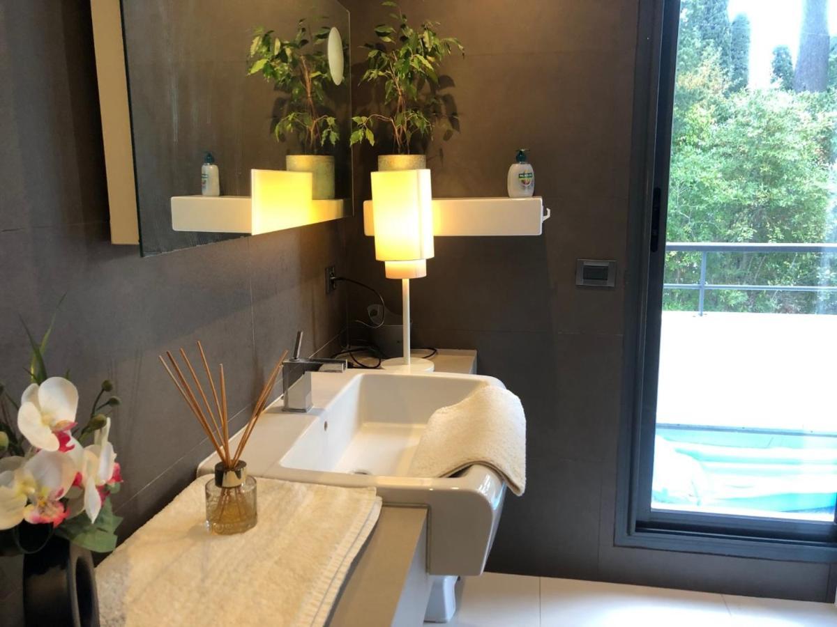 Appartement Montfleury, 2 Terrasses, 2 Chambres , 2 Sdb , Pkg Prive Piscine, 15 Min Walk To Croisette Beach And Palais Des Festivals Кан Екстериор снимка