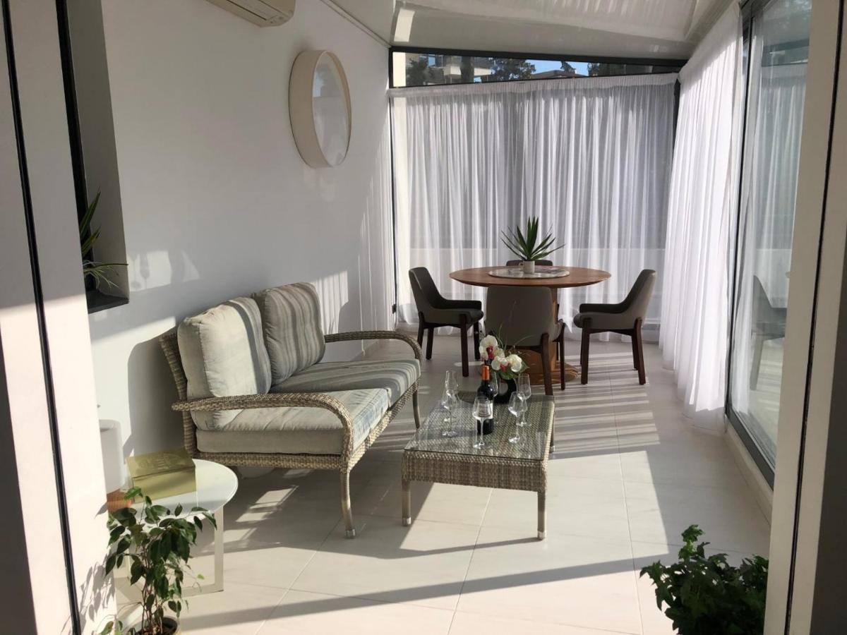 Appartement Montfleury, 2 Terrasses, 2 Chambres , 2 Sdb , Pkg Prive Piscine, 15 Min Walk To Croisette Beach And Palais Des Festivals Кан Екстериор снимка
